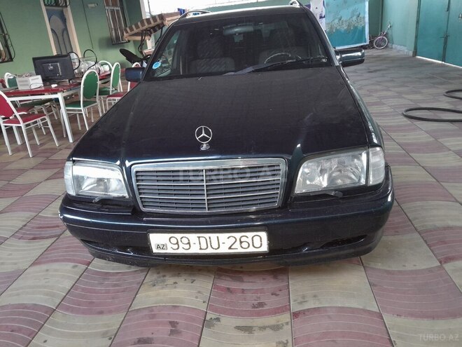Mercedes C 200 2000, 230,000 km - 2.0 л - Tovuz