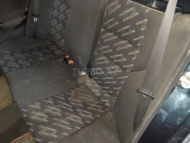 Mercedes C 200 2000, 230,000 km - 2.0 л - Tovuz