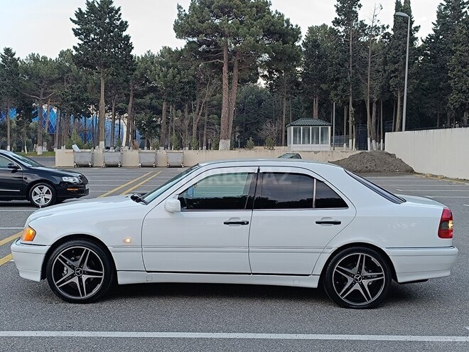 Mercedes C 240 1999, 295,999 km - 2.4 l - Sumqayıt