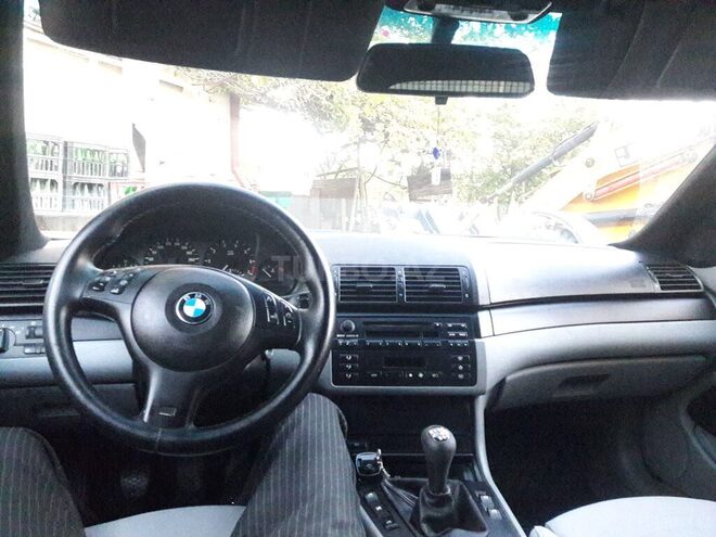 BMW 320 2002, 437,000 km - 2.2 l - Yevlax