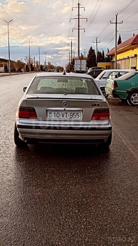 BMW 320 1996, 250,000 km - 2.0 l - Sumqayıt