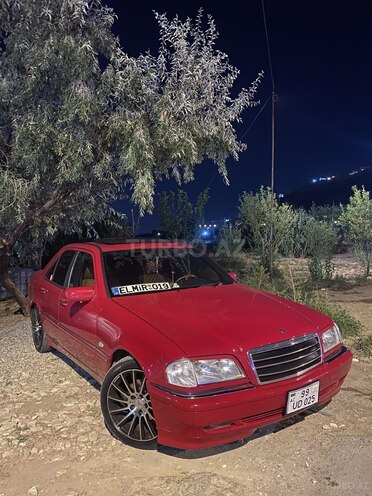 Mercedes C 200