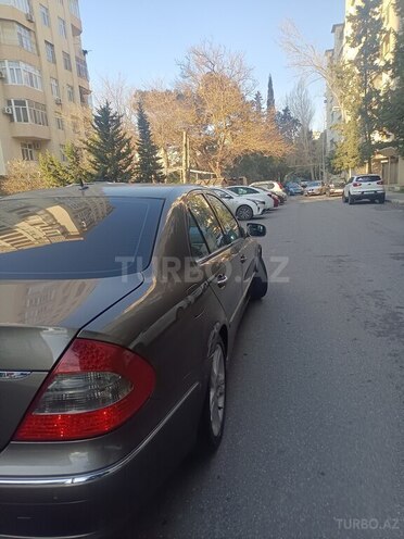 Mercedes E 220 2006, 252,400 km - 2.2 l - Bakı