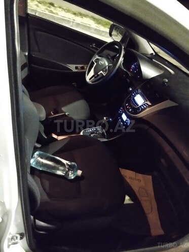 Hyundai Accent 2012, 261,169 km - 1.6 l - Şirvan
