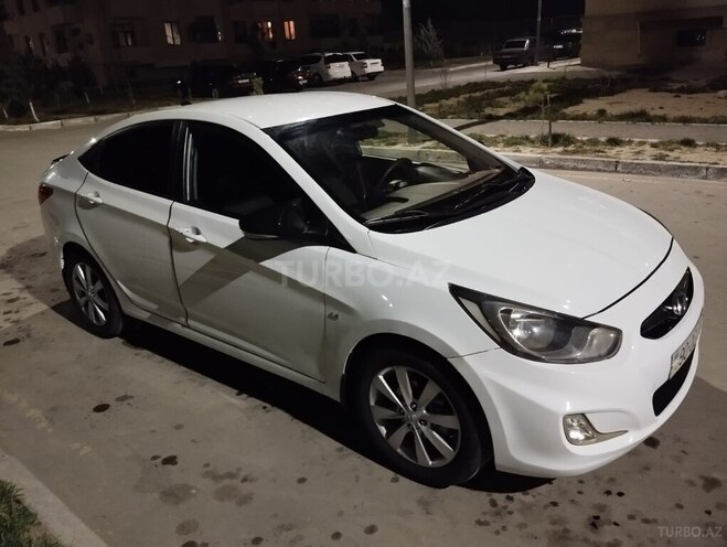 Hyundai Accent 2012, 261,169 km - 1.6 l - Şirvan