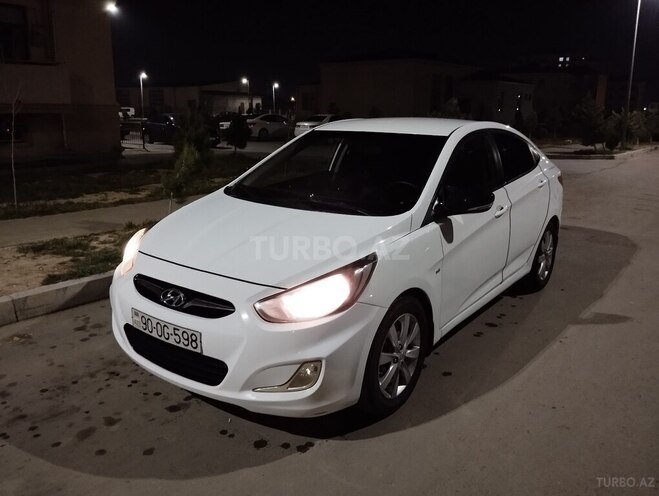 Hyundai Accent 2011, 260,000 km - 1.6 l - Şirvan