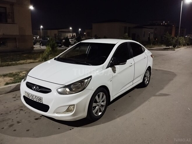 Hyundai Accent 2011, 260,000 km - 1.6 l - Şirvan
