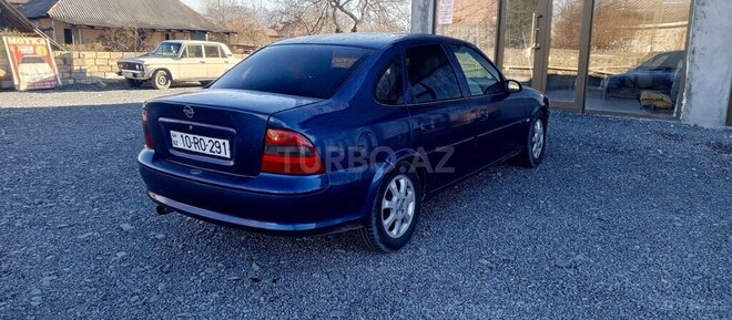 Opel Vectra 1996, 258,000 km - 1.8 l - Zaqatala