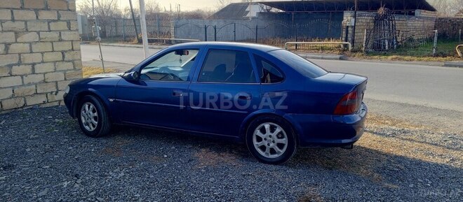 Opel Vectra 1996, 258,000 km - 1.8 l - Zaqatala