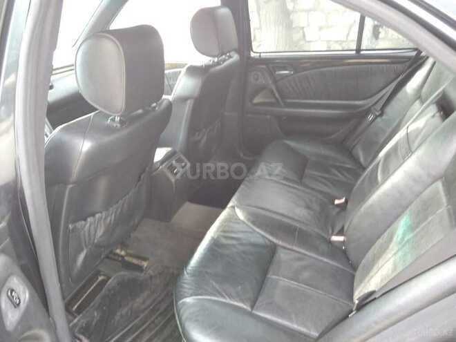 Mercedes E 230 1996, 296,000 km - 2.3 l - Qazax