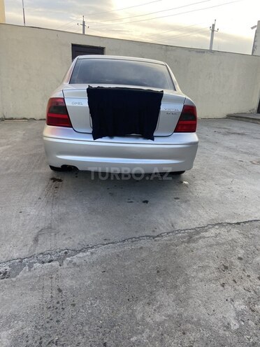 Opel Vectra 2000, 286,000 km - 1.8 л - Qazax