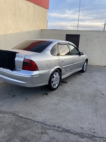Opel Vectra 2000, 286,000 km - 1.8 л - Qazax
