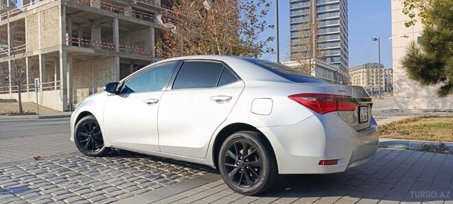 Toyota Corolla 2016, 158,000 km - 1.6 l - Bakı