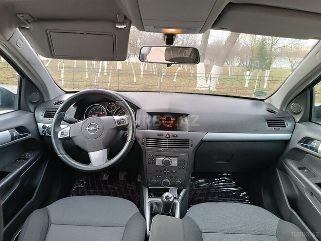 Opel Astra 2004, 189,000 km - 1.4 л - Bakı