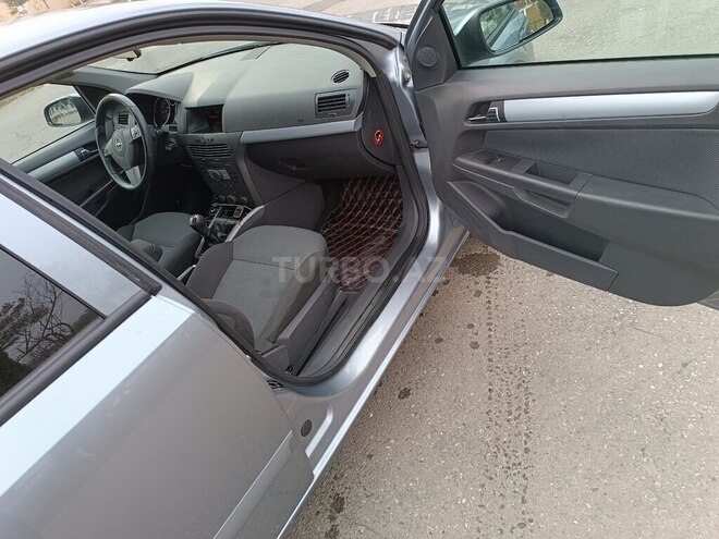 Opel Astra 2004, 189,000 km - 1.4 л - Bakı