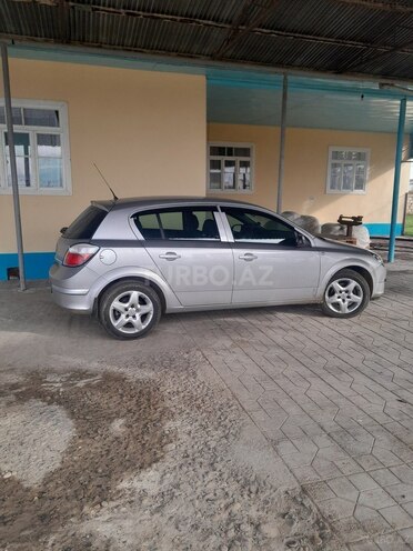 Opel Astra 2006, 167,393 km - 1.3 l - Biləsuvar
