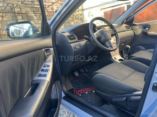Toyota Corolla 2005, 234,000 km - 1.4 л - Bakı