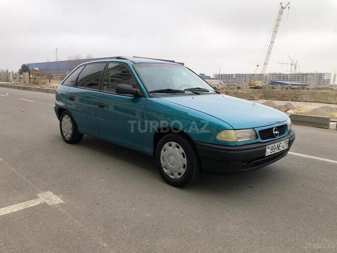 Opel Astra 1994, 400,000 km - 1.6 l - Bakı