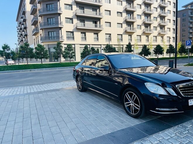 Mercedes E 220 2009, 199,584 km - 2.2 l - Bakı