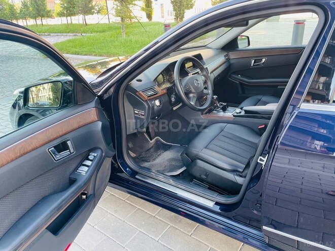 Mercedes E 220 2009, 199,584 km - 2.2 l - Bakı