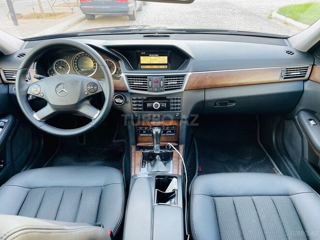 Mercedes E 220 2009, 199,584 km - 2.2 l - Bakı