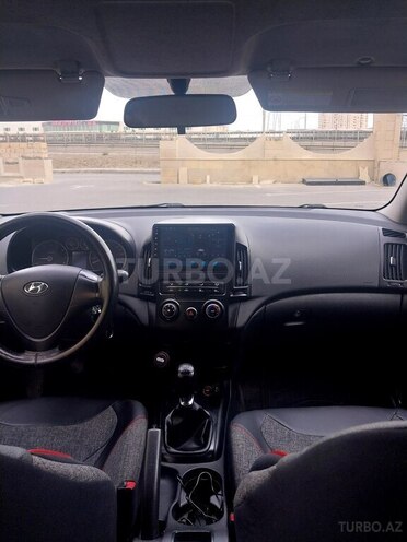 Hyundai i30 2010, 338,000 km - 1.4 л - Bakı