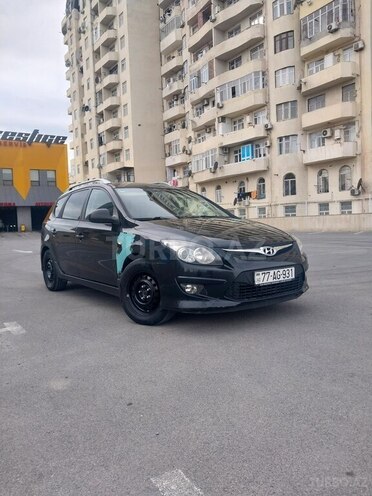 Hyundai i30 2010, 338,000 km - 1.4 л - Bakı