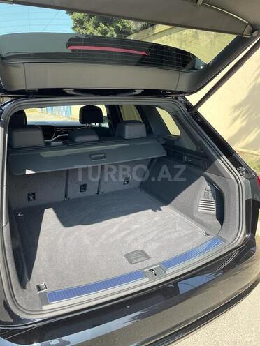 Volkswagen Touareg 2020, 19,896 km - 3.0 l - Bakı
