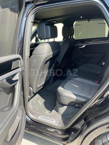Volkswagen Touareg 2020, 19,896 km - 3.0 l - Bakı