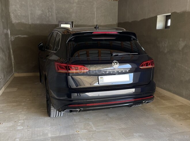 Volkswagen Touareg 2020, 19,896 km - 3.0 l - Bakı