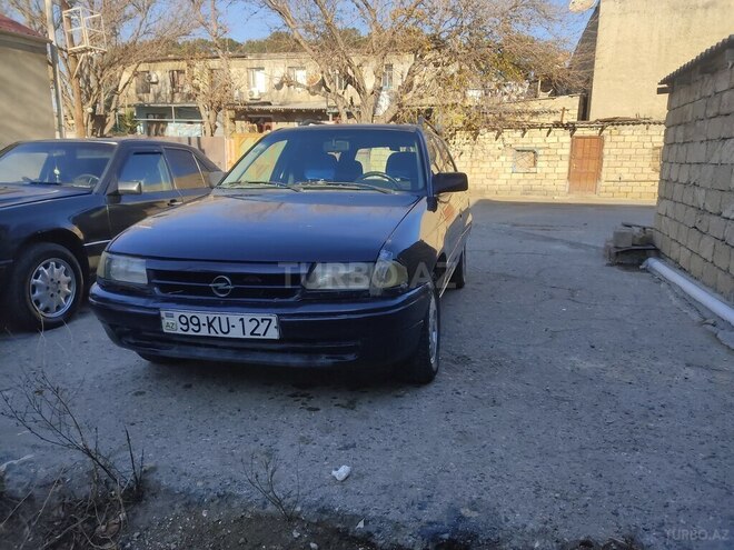 Opel Astra 1994, 284,787 km - 1.6 l - Bakı