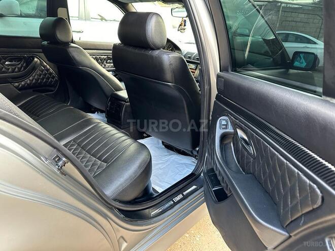 BMW 528 1997, 320,000 km - 2.8 l - Bakı