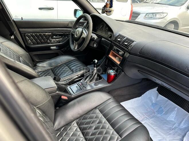 BMW 528 1997, 320,000 km - 2.8 l - Bakı