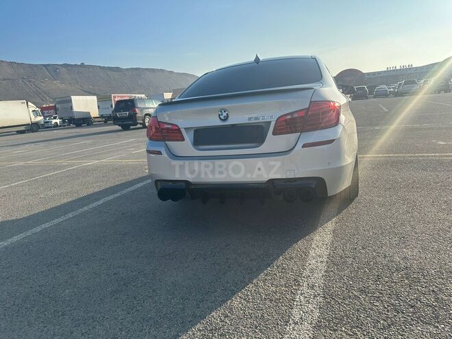 BMW 520 2015, 128,000 km - 2.0 л - Bakı