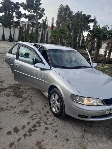 Opel Vectra 1999, 300,000 km - 1.6 l - Bakı