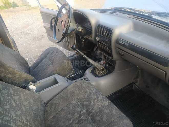 GAZ 3110 2001, 150,000 km - 2.0 l - Goranboy