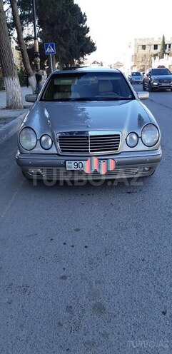 Mercedes E 240 1997, 160,000 km - 2.4 l - Gəncə