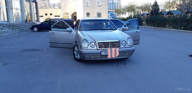 Mercedes E 240 1997, 160,000 km - 2.4 l - Gəncə