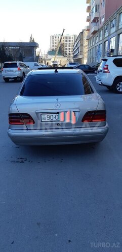 Mercedes E 240 1997, 160,000 km - 2.4 l - Gəncə