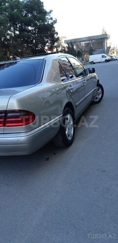 Mercedes E 240 1997, 160,000 km - 2.4 l - Gəncə