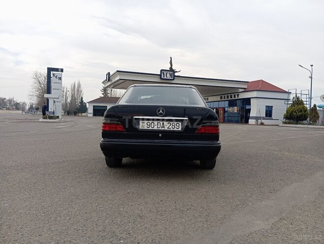 Mercedes E 250 1994, 692,669 km - 2.5 l - Lənkəran