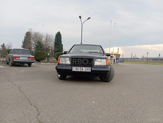 Mercedes E 250 1994, 692,669 km - 2.5 l - Lənkəran