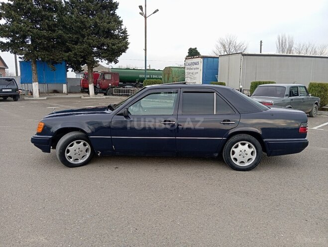 Mercedes E 250 1994, 692,669 km - 2.5 l - Lənkəran