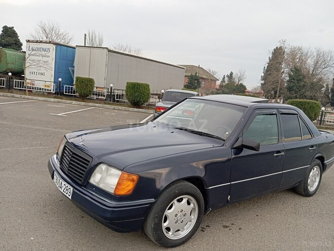 Mercedes E 250 1994, 692,669 km - 2.5 l - Lənkəran