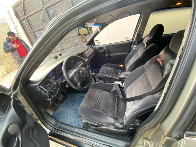 Opel Vectra 1997, 410,000 km - 1.8 л - Bakı