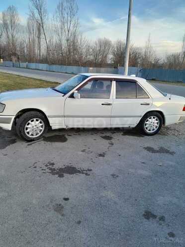 Mercedes E 230 1989, 222,222 km - 2.3 l - Göyçay
