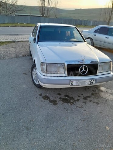 Mercedes E 230 1989, 222,222 km - 2.3 l - Göyçay