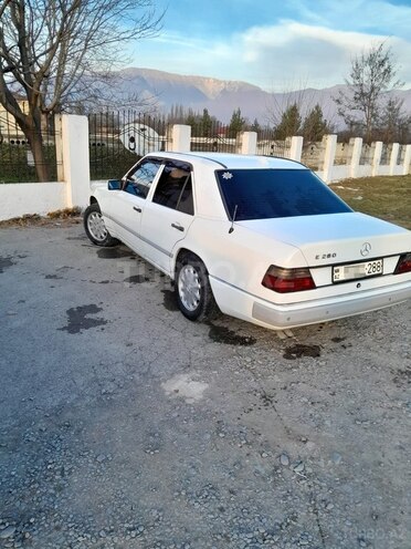 Mercedes E 230 1989, 222,222 km - 2.3 l - Göyçay
