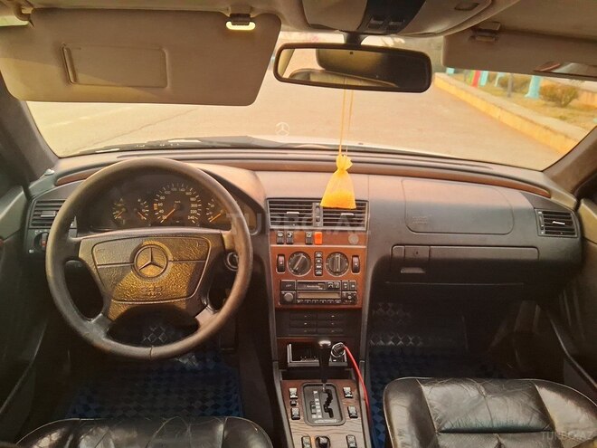 Mercedes C 180 1994, 385,856 km - 1.8 l - Qusar
