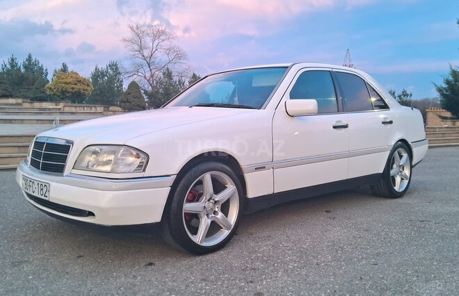 Mercedes C 180 1994, 385,856 km - 1.8 l - Qusar